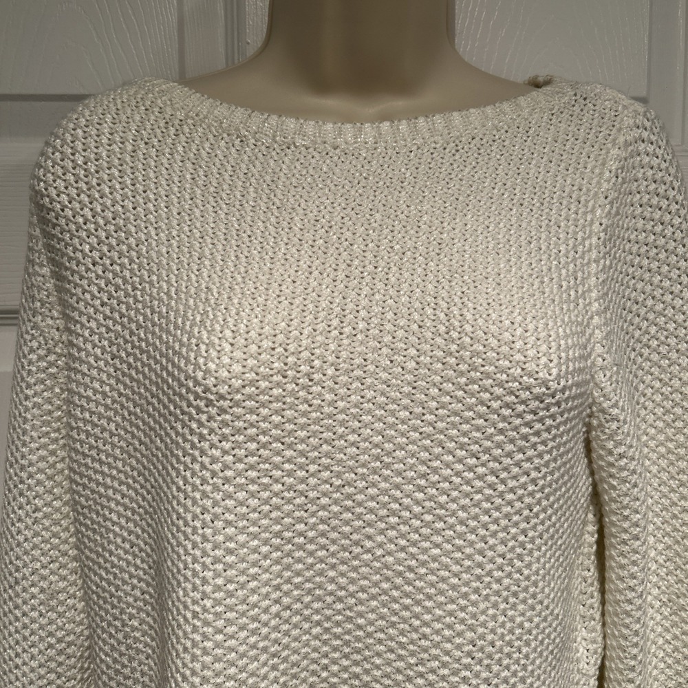 White House Black Market Woman's crew Neck Cream shimmer Sweater Sz S elegant